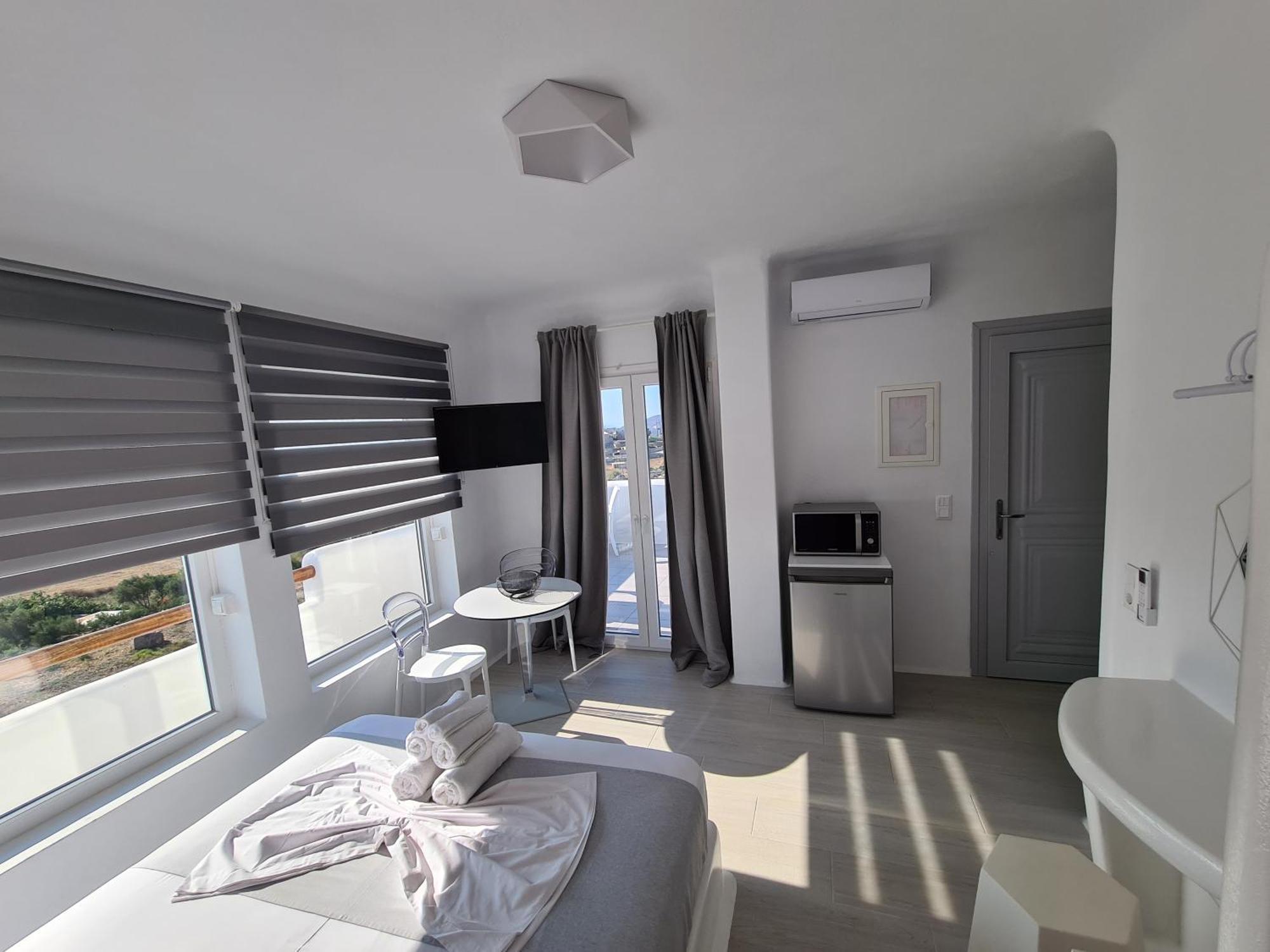 Ariadne'S Crown Luxury Suites With Private Pool Vivlos Bagian luar foto