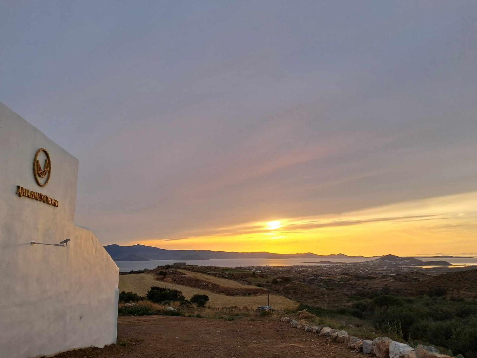 Ariadne'S Crown Luxury Suites With Private Pool Vivlos Bagian luar foto